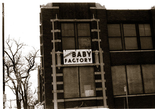 baby-factory1